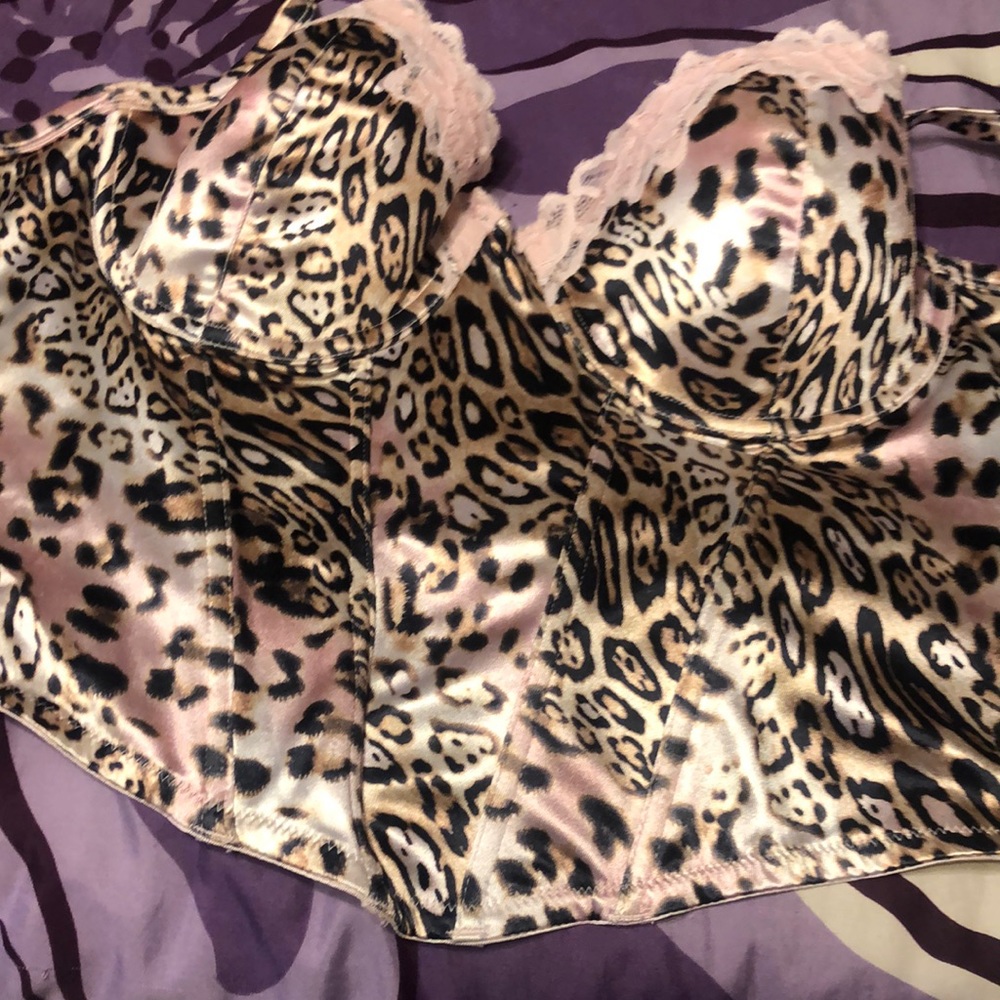 Victoria’s Secret corset type long bra 40 C
